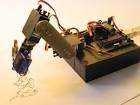 Tuttorial come costruire un piccolo braccio robot -