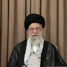 خامنه‌ای: مذاکره سودی ندارد و غنی‌سازی ادامه می‌یابد