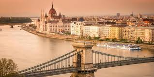 Hasil gambar untuk gambar kota budapest
