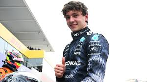 Antonelli clinches pole ahead of Russell in Japan