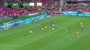 ¡GOL! anota para América. Ícaro