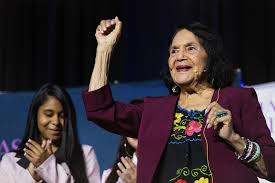 Labor rights icon Dolores Huerta tells CT Latinas to stay civically engaged