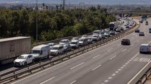 Un peaje anual de 111 euros a los usuarios serviría para mantener las carreteras