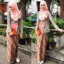 Hasil gambar untuk gambar kebaya kutu