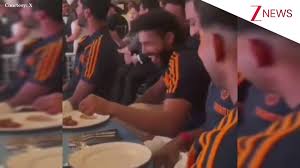 Sara Tendulkar के साथ आई कॉन्टेक्ट के बाद Shubhman Gill को चिढ़ाते दिखे Jadeja और KL Rahul, इंटरनेट पर छाया वीडियो
