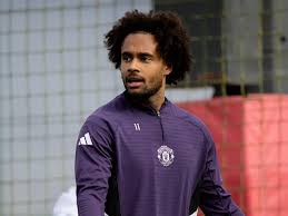 Joshua Zirkzee dey plan move from Man Utd! Wetin dey happen?
