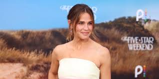 Jennifer Garner Describes ‘Interesting Relationship’ With the 2 Paparazzi Assigned to Her for More Than 20 Years