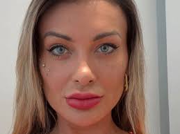 Andressa Urach: Justiça Bloqueia Contas! Reviravolta Financeira Choca! - Imagen ilustrativa del artículo