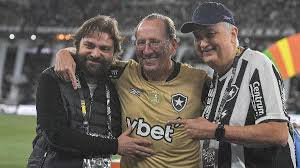 SAF Botafogo defende Textor e pede reconsideração de ordem que o afastou