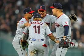 Cleveland revive en Serie Divisional tras derrotar 9-3 a Chicago