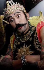 Aktor Tora Sudirpo akan berperan sebagai Gatot Kaca di pertunjukan wayang dalam teater dan musik modern &#39;Gatotkaca Jadi Raja&#39;. - gatot1daelm