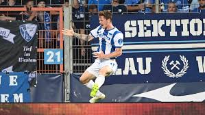 Grönnings Lupfer reicht: Hertha zittert sich zum Auftaktsieg in Bochum