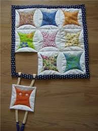 Résultat de recherche d'images pour "shimmering strata quilt pattern"