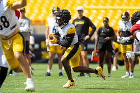 Kenneth Gainwell Positioned as Steelers' RB2 and Kick Returner