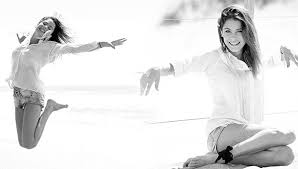 Résultat de recherche d'images pour "martina stoessel 2013"