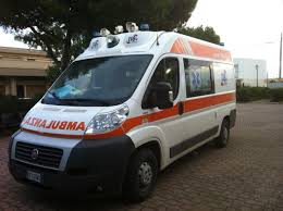 Risultati immagini per AMBULANZA