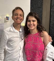 Filha de Tadeu Schmidt, Valentina Schmidt anuncia noivado aos 24 anos: 'Nova etapa das nossas vidas'