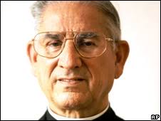 Cardinal Dario Hoyos is a senior adviser to the pope - _44746788_hoyos226b