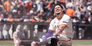 Diamondbacks Sweep Giants Amid Baserunning Blunders