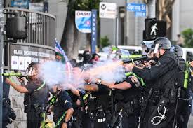 Journaliste australienne blessée lors de manifestations sur l'immigration à Los Angeles