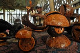 Image result for GAMBAR KARYA DARI BATOK KELAPA