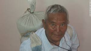 To prepare for Everest, Min Bahadur Sherchan, 81, carried a 25-kilogram load up and down the stairs of his home. STORY HIGHLIGHTS - 130527043659-nepal-story-top