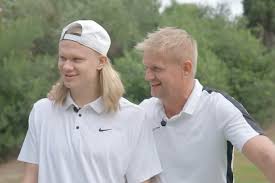 Erling Haaland's father wanted him to be a pro golfer; now he's hitting the links on his World Cup off-days