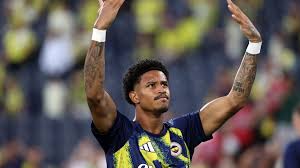 Fenerbahçe'de yeni transfer Nathan Ake ilk 11'de
