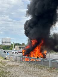 Brand auf der A1: Feuer auf der Autobahn bei Wankdorf sorgte für Sperrung am Sonntag
