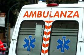 Risultati immagini per ambulanza