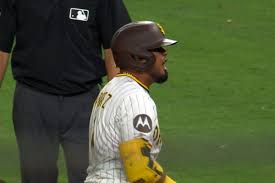Luis Arráez: Racha de Hits, Playoffs y Persecución del Liderato - Imagen principal del artículo