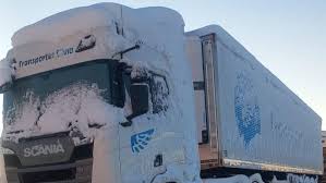 Cerca de 50 caminhões de empresa de Concórdia estão retidos na fronteira entre Argentina e Chile por causa da neve