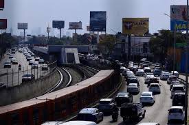 Incumplen 831 conductores contingencia en CDMX