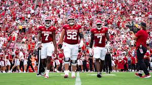 Arkansas Razorbacks football preparing for road game against Utah