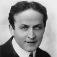 Harry Houdini - Magician - Biography.com via Relatably.com