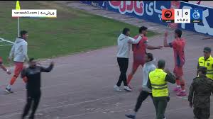 زیباترین گل خورده تاریخ استقلال تهران از راه دور؛ ضربه بی‌ نظیر فریبرز یوسفی از پادیاب خلخال در جام حذفی که دروازه‌بان آبی‌ها را غافلگیر کرد و به نمادی از یک گل استثنایی تبدیل شد
