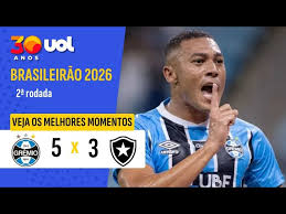 Grêmio vira sobre Botafogo e vence jogo de 8 gols com show de centroavante