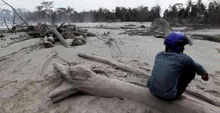 Hasil gambar untuk FOTO-FOTO KORBAN GUNUNG API