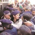 Congress Asha Kumari slaps woman