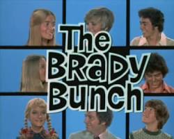 Brady Bunch 1969 TV series cast Robert Reed Florence Henderson Ann B. Davis Barry Williams Maureen McCormick Christopher Knight Eve Plumb Mike Lookinland Susan Olsen 1970s ABC television stills split screen opening house interior, AI generated