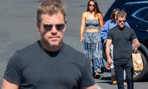Luciana Barroso's Stunning Abs Take Center Stage in Boho Attire as Matt Damon and Wife Grab a Bite in Byr - 1