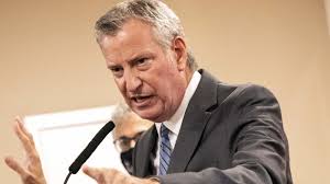 De Blasio, Hannity tangle over democratic socialist candidates: ‘Let me finish!’