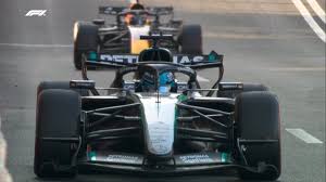 Russell suda la victoria y un Sainz sensacional puntúa de nuevo