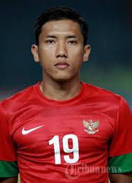 Pemain Timnas Indonesia, Ahmad Bustomi sebelum bertanding melawan China pada pertandingan kualifikasi Piala Asia 2015 di Stadion Utama Gelora Bung Karno ... - 20131020_ahmad-bustomi_2398