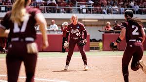 Bulldogs Battle Back To Down No. 2 Oklahoma In Super Regional Opener