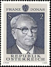 Franz Jonas wurde am 4. Oktober 1899 als eines von acht Kindern eines Hilfsarbeiters in Wien geboren. Bei seiner Geburt hätte niemand vorauszusagen gewagt, ... - RedakII_691003a_1