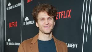'Pretty Little Liars' star Keegan Allen assaulted and robbed at gunpoint in West Hollywood