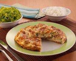 Omelete de frango e legumes