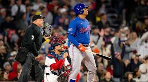 Mets' Mendoza to Talk to Juan Soto About Hustle After Green Monster Single