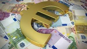 Euro kuru, 10 Şubat 2026'da genel olarak yükselerek 32.120 VND/EUR seviyesine ulaştı.